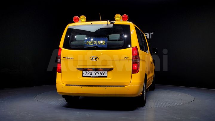 Hyundai Starex 2017 — 4