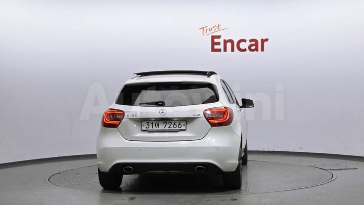 Mercedes Benz A Class 2015 — 4
