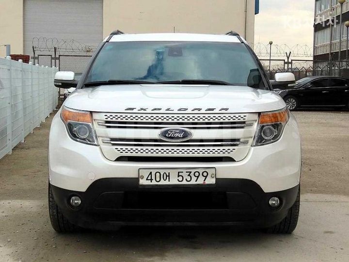 Ford Explorer 2014 — 2