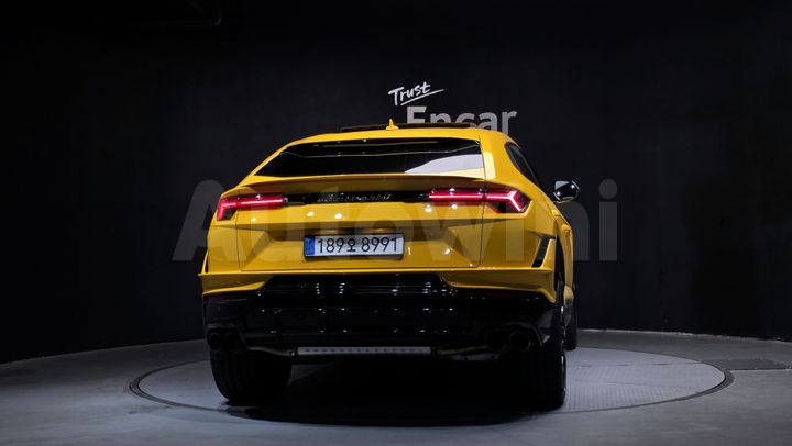 Lamborghini Urus 2024 — 4