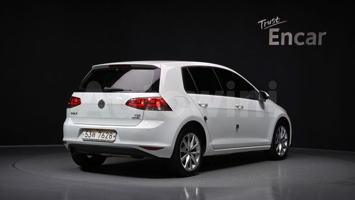 Volkswagen Golf 2015 — 2