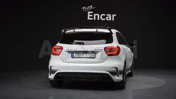 Mercedes Benz A Class 2015 — 4