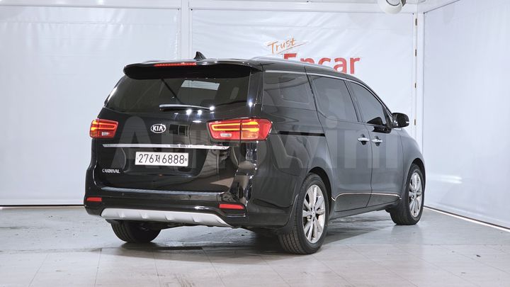 Kia Carnival 2020 — 2