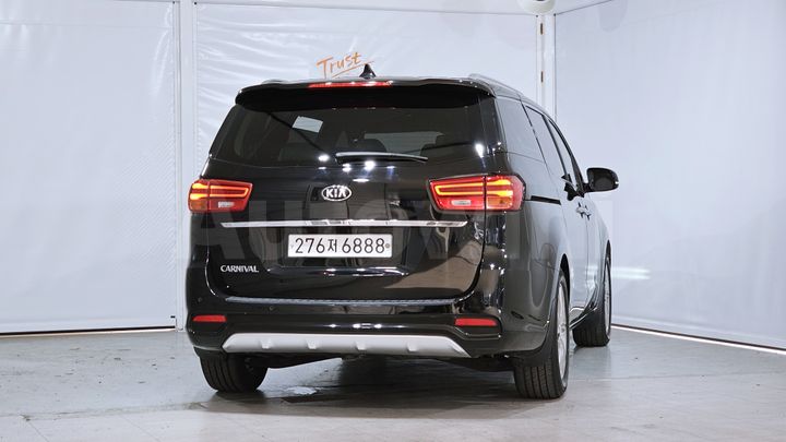Kia Carnival 2020 — 4