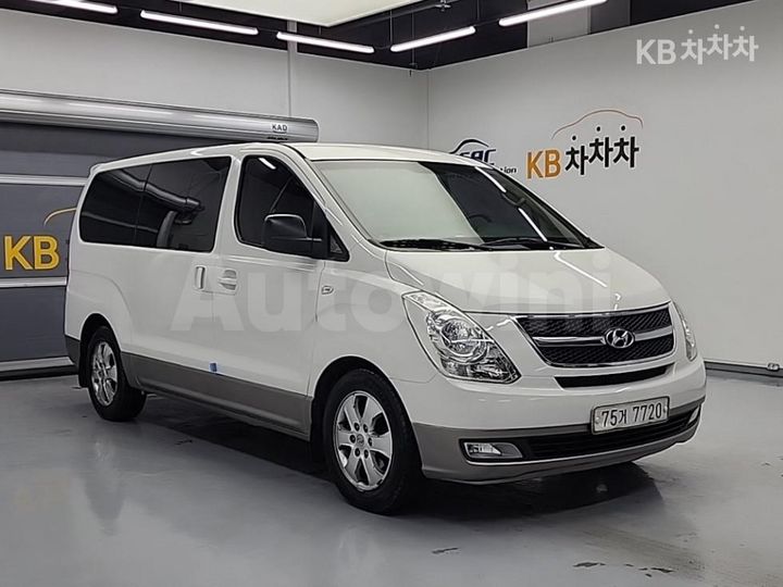 Hyundai Starex 2012 — 4