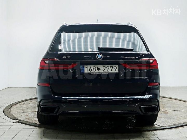 BMW X7 2021 — 3