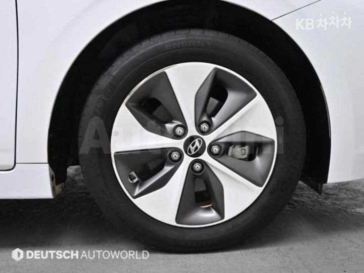 Hyundai Ioniq 2019 — 5