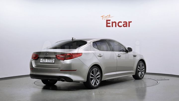 Kia K5 2014 — 2