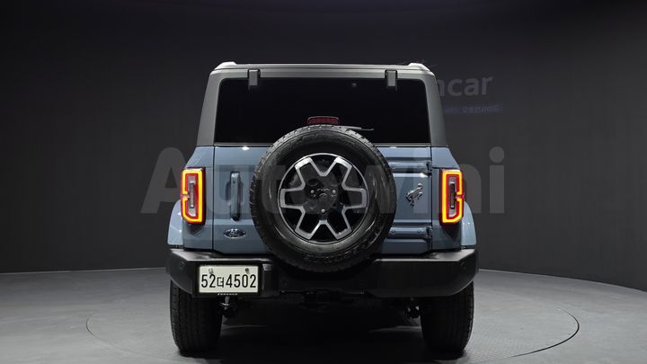 Ford Bronco 2023 — 4