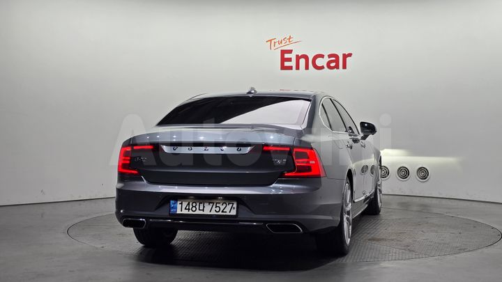 Volvo S90 2019 — 4