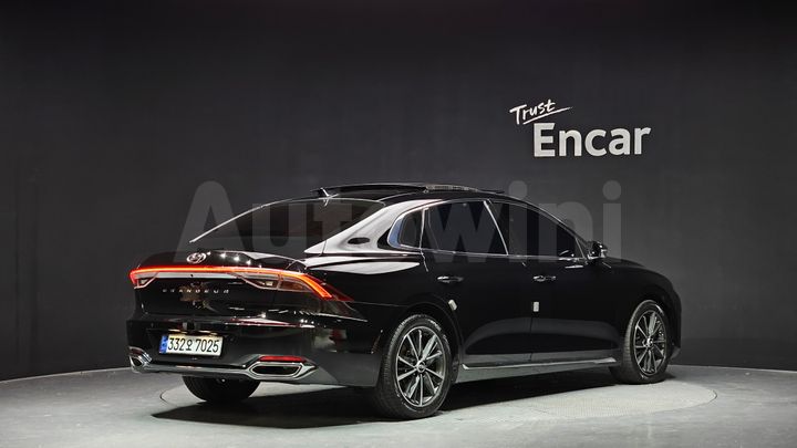 Hyundai Grandeur 2023 — 2