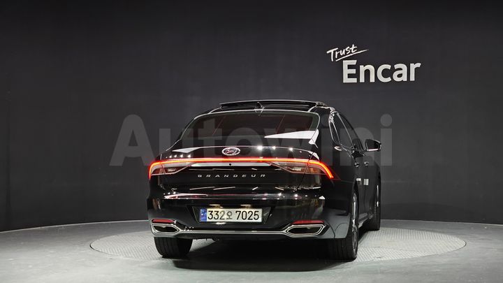 Hyundai Grandeur 2023 — 4