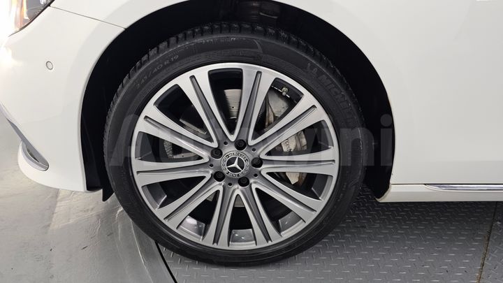 Mercedes Benz E Class 2021 — 5