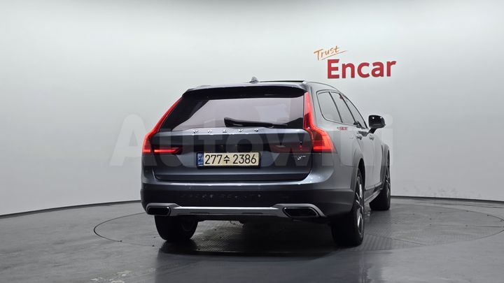 Volvo V90 2018 — 4