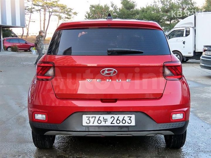 Hyundai Venue 2022 — 4
