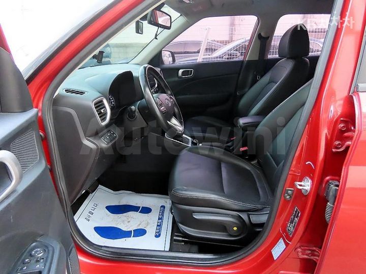 Hyundai Venue 2022 — 5