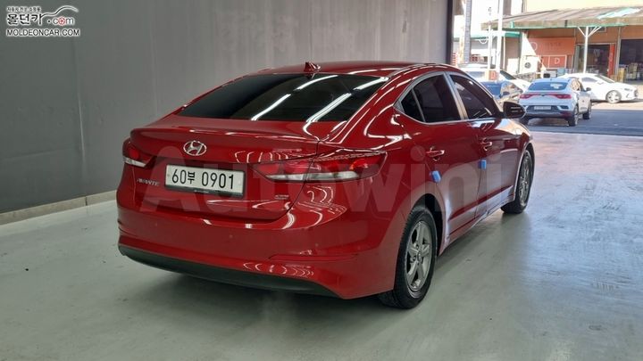 Hyundai Avante 2016 — 2