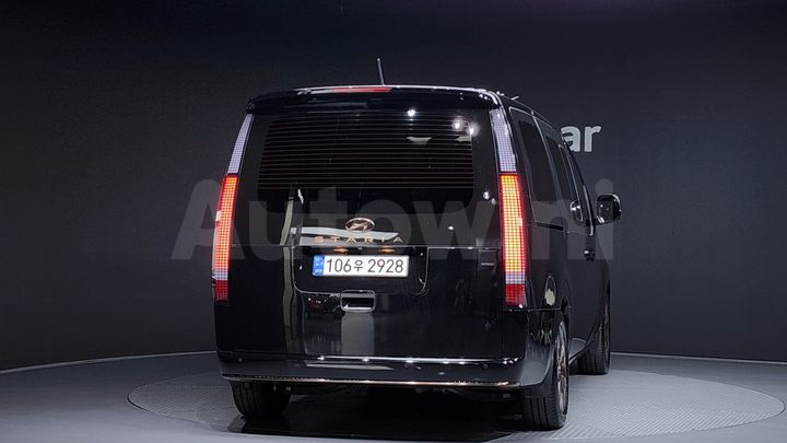 Hyundai Staria 2022 — 4
