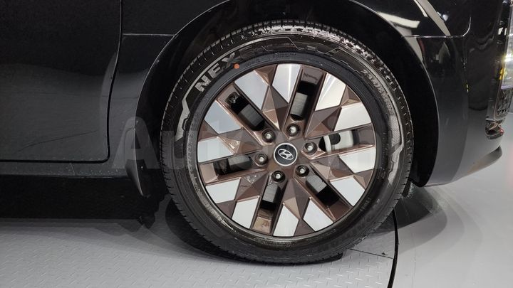 Hyundai Staria 2022 — 5
