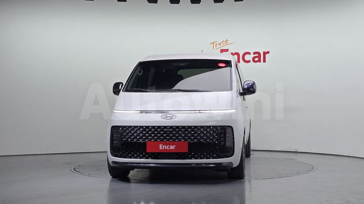 Hyundai Staria 2022 — 3