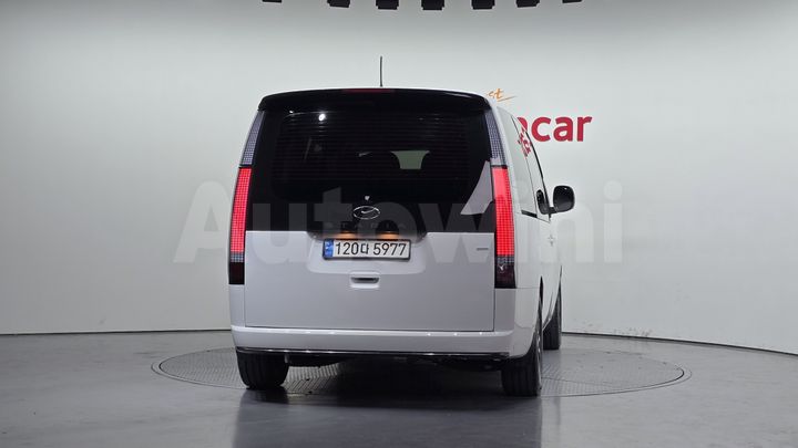 Hyundai Staria 2022 — 4