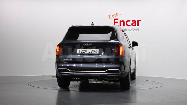 Kia Sorento 2023 — 4