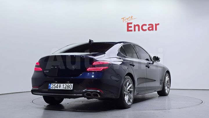 Genesis G70 2021 — 2