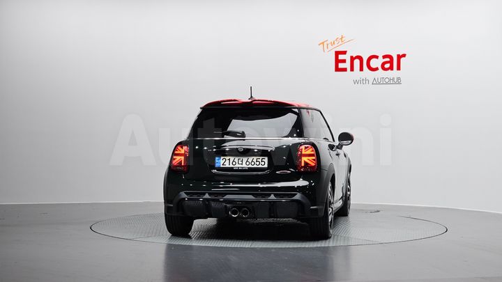 Mini Cooper 2023 — 4