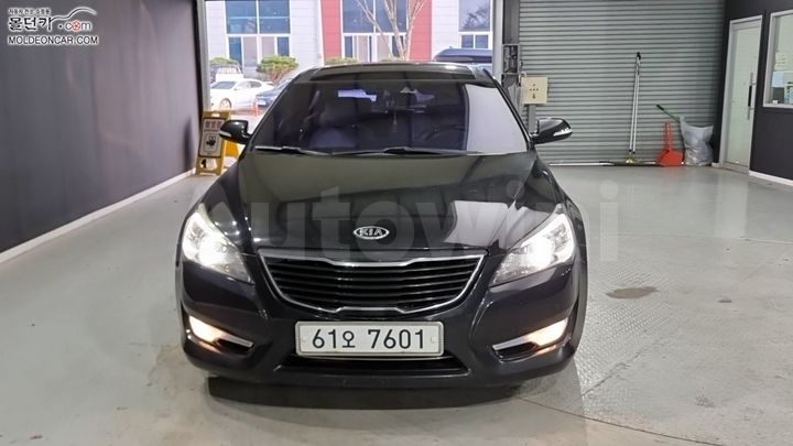 Kia K7 2010 KNALN413BBA041771 — 3