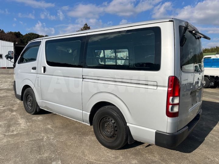Toyota Hiace 2006 — 3