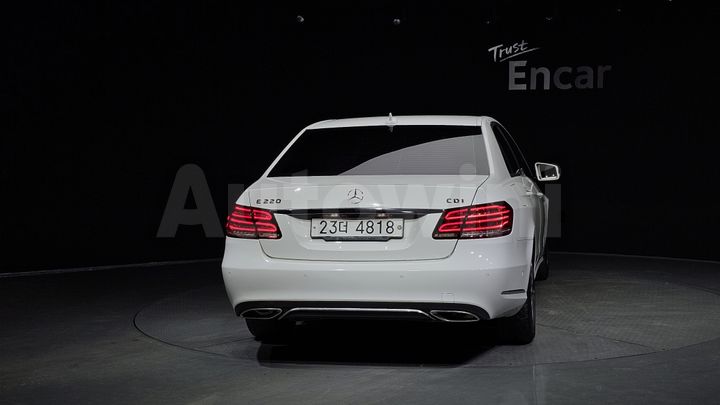 Mercedes-Benz E Class 2014 — 4