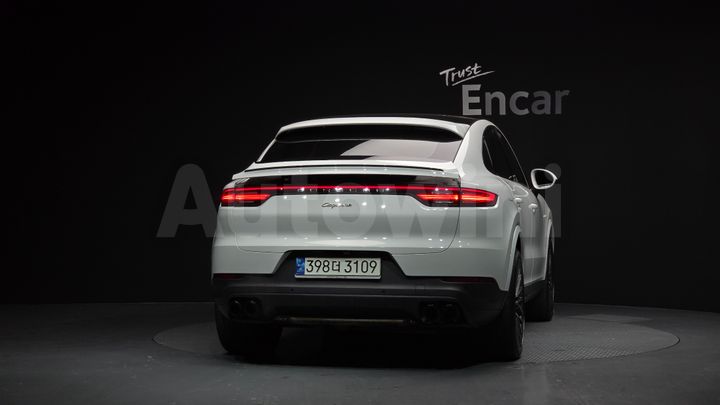 Porsche Cayenne 2021 — 4