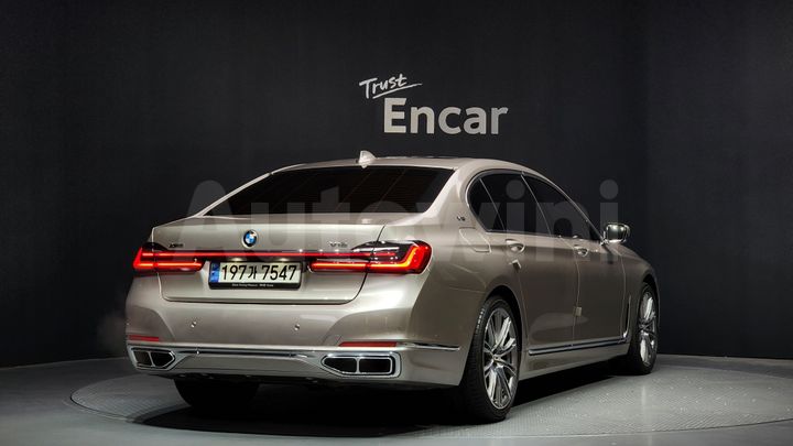BMW 7 Series 2021 — 2