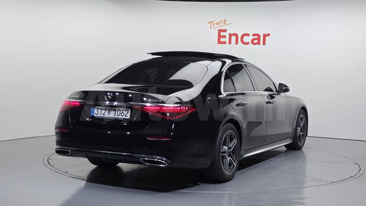 Mercedes Benz S Class 2022 — 2
