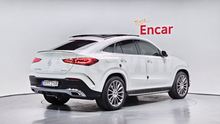 Mercedes Benz GLE Class 2023 — 2