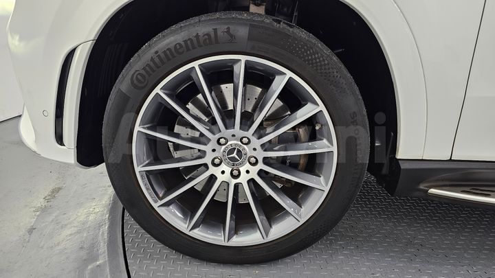 Mercedes Benz GLE Class 2023 — 5