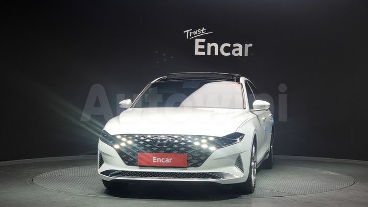 Hyundai Grandeur 2022 — 3