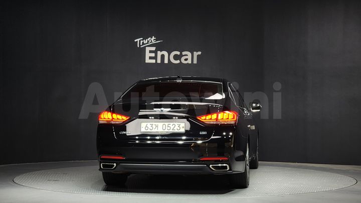 Hyundai Genesis 2016 — 4