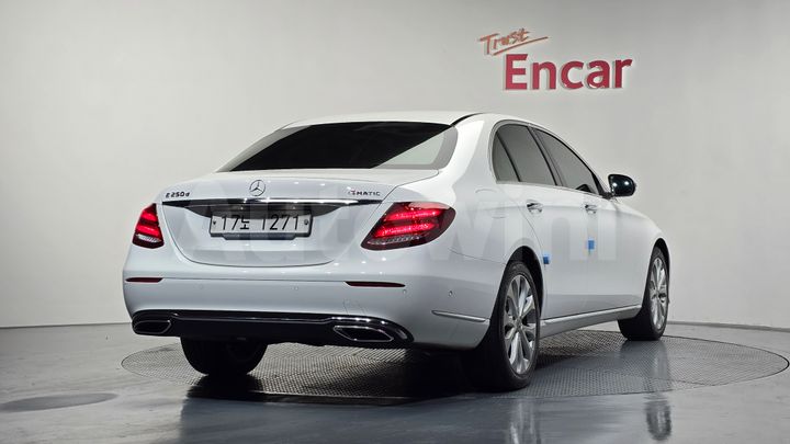Mercedes Benz E Class