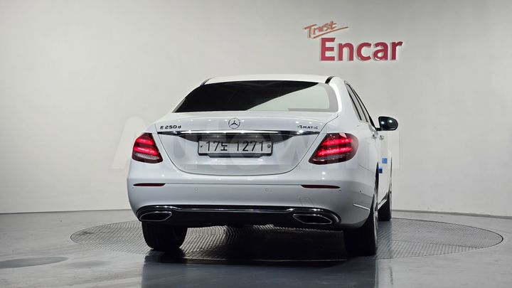 Mercedes Benz E Class 2018 — 4