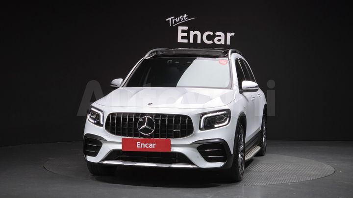 Mercedes Benz GLB Class 2023 — 3