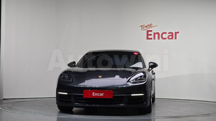 Porsche Panamera 2018 — 3