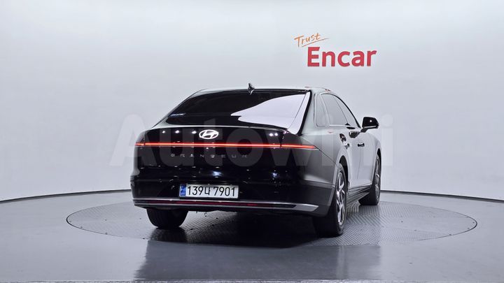 Hyundai Grandeur 2023 — 4