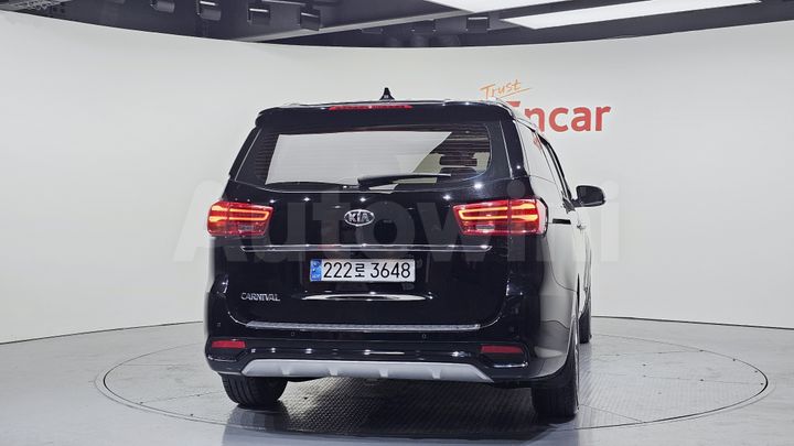 Kia Carnival 2020 — 4
