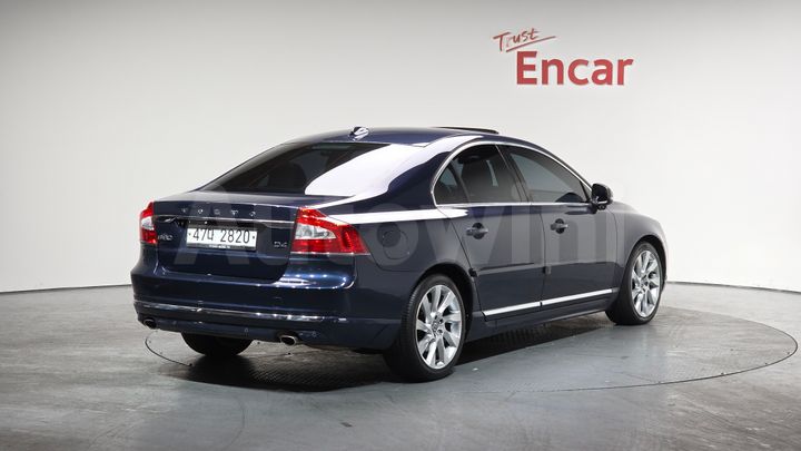 Volvo S80