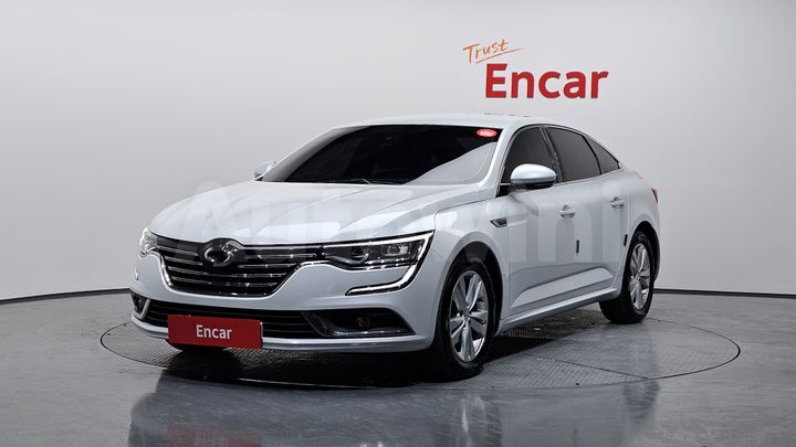 Renault SM6