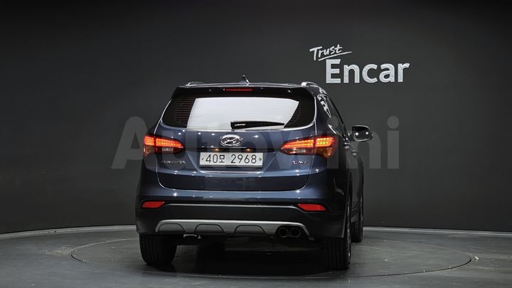 Hyundai SantaFe 2015 — 4