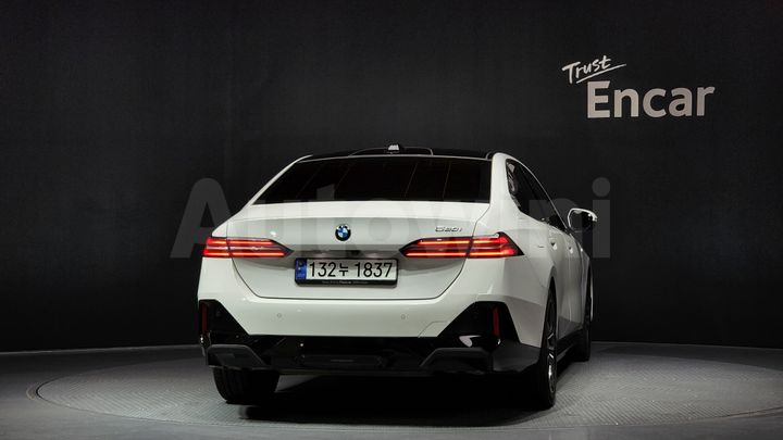 BMW 5 Series 2024 — 4