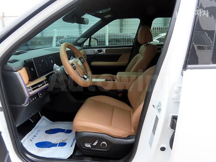 Hyundai SantaFe 2025 — 5