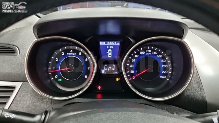 Hyundai Avante 2013 — 5